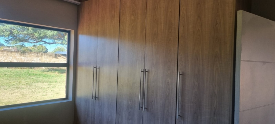 To Let 2 Bedroom Property for Rent in Raslouw Gauteng