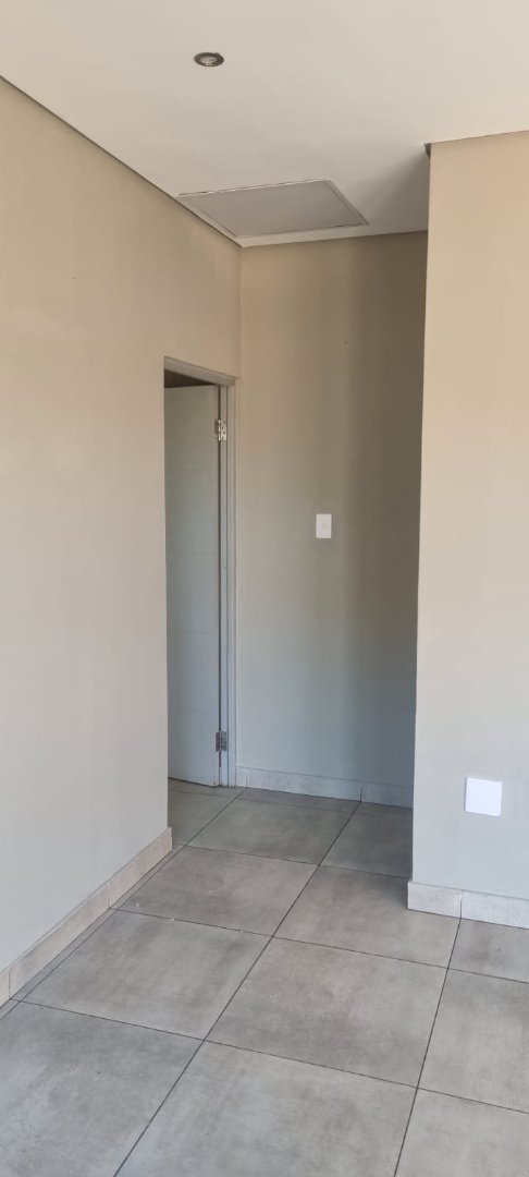To Let 2 Bedroom Property for Rent in Raslouw Gauteng