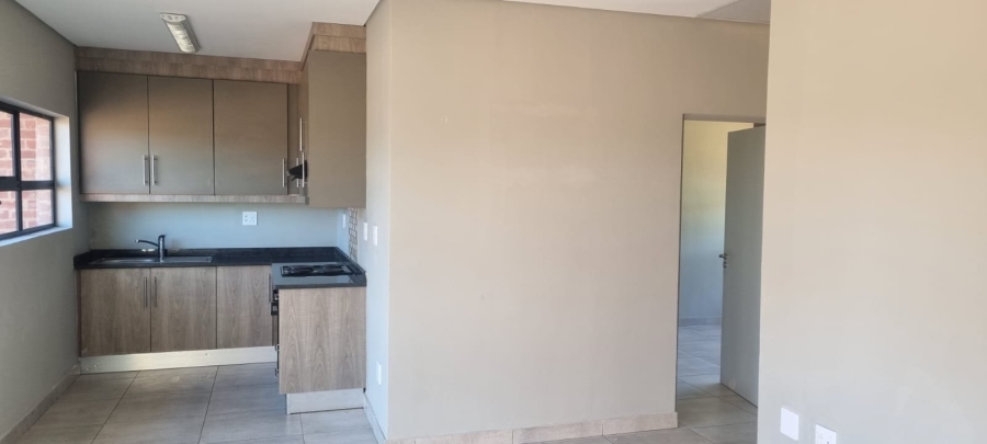 To Let 2 Bedroom Property for Rent in Raslouw Gauteng