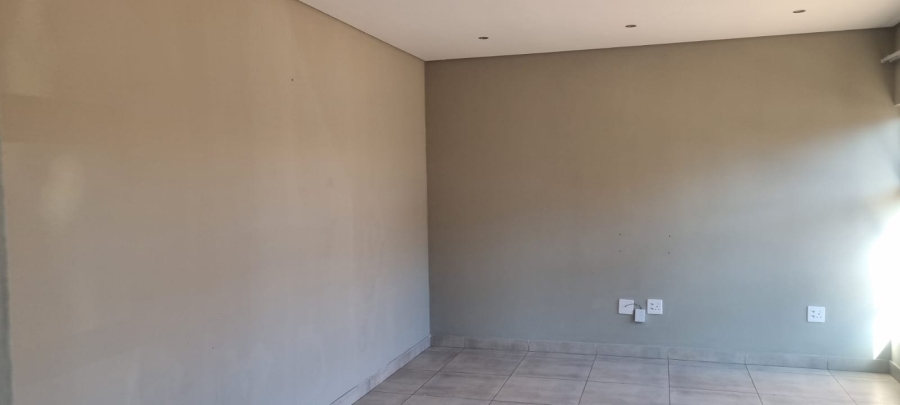To Let 2 Bedroom Property for Rent in Raslouw Gauteng