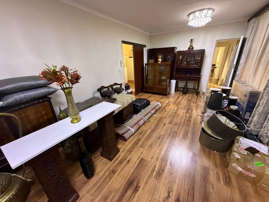 5 Bedroom Property for Sale in Eldoraigne Gauteng