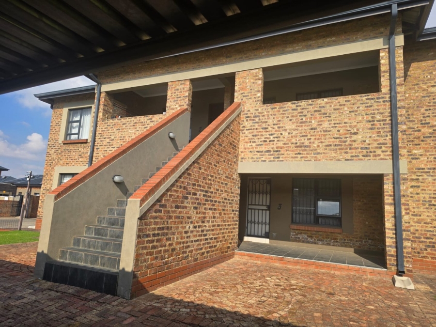 3 Bedroom Property for Sale in Ravenswood Gauteng