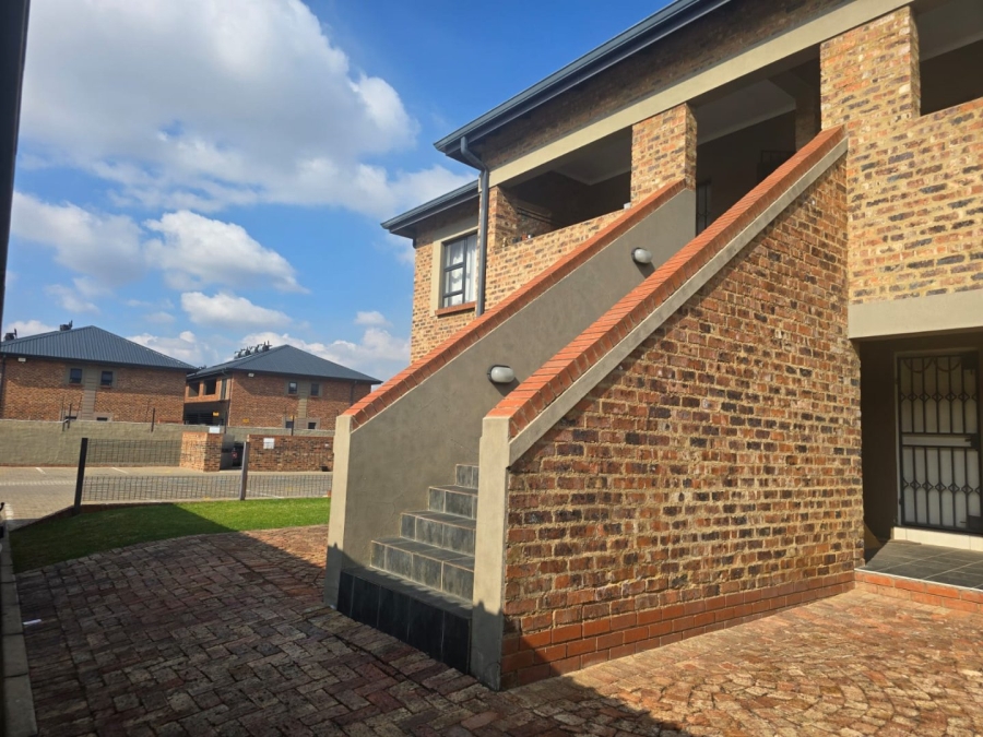 3 Bedroom Property for Sale in Ravenswood Gauteng