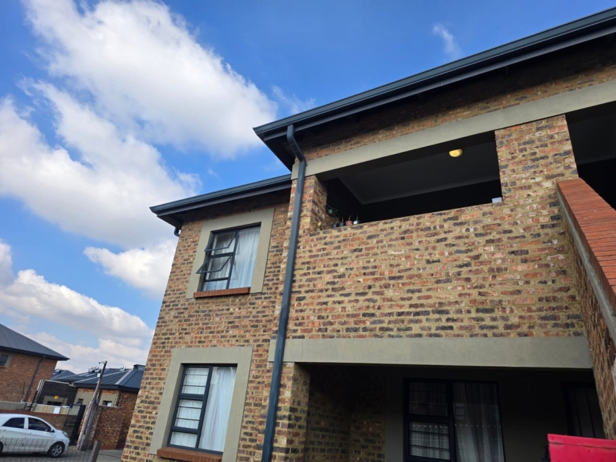 3 Bedroom Property for Sale in Ravenswood Gauteng