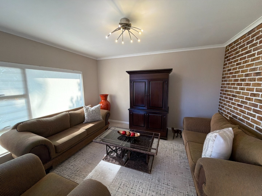 6 Bedroom Property for Sale in Meyersdal Gauteng
