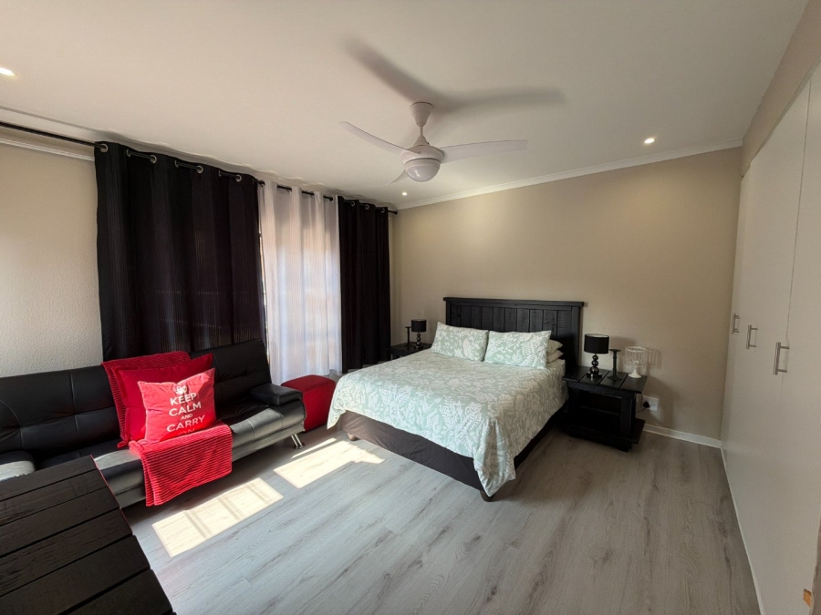6 Bedroom Property for Sale in Meyersdal Gauteng
