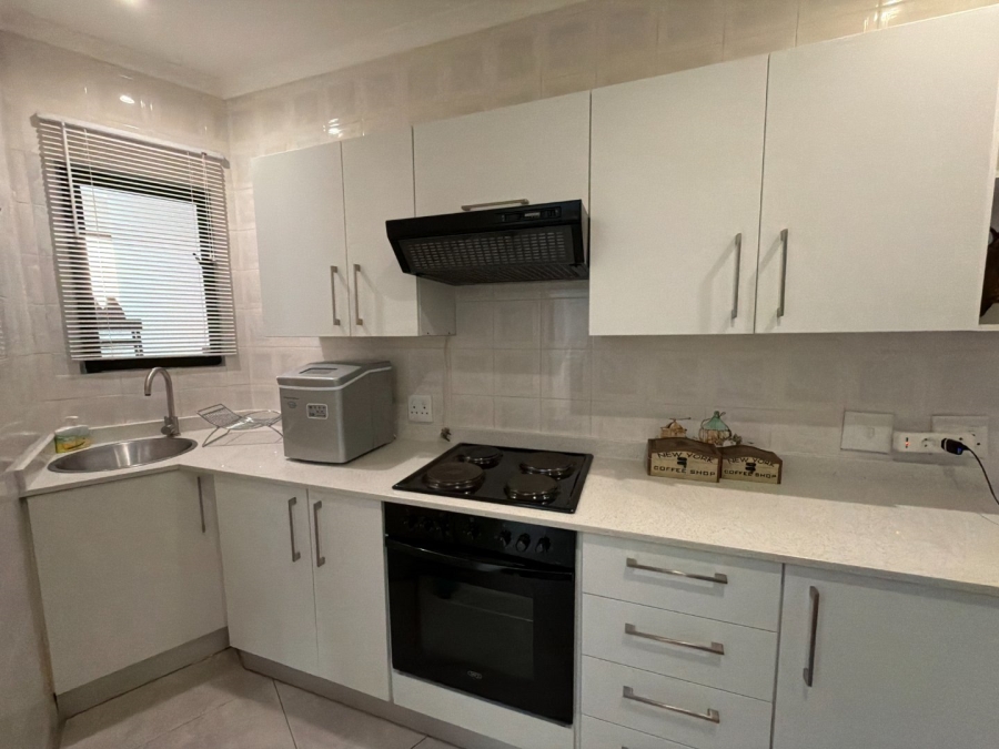 6 Bedroom Property for Sale in Meyersdal Gauteng