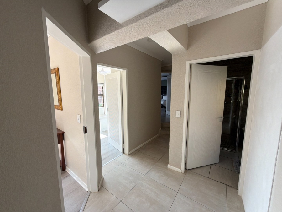 6 Bedroom Property for Sale in Meyersdal Gauteng