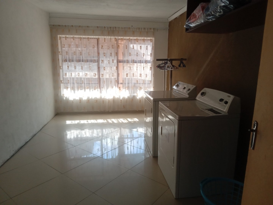 4 Bedroom Property for Sale in Philip Nel Park Gauteng
