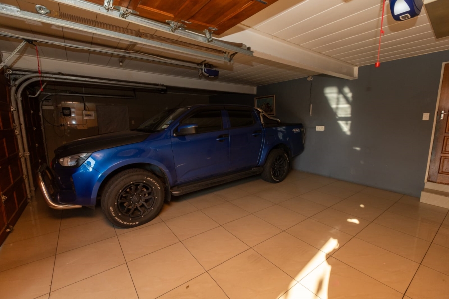  Bedroom Property for Sale in Sunward Park Gauteng