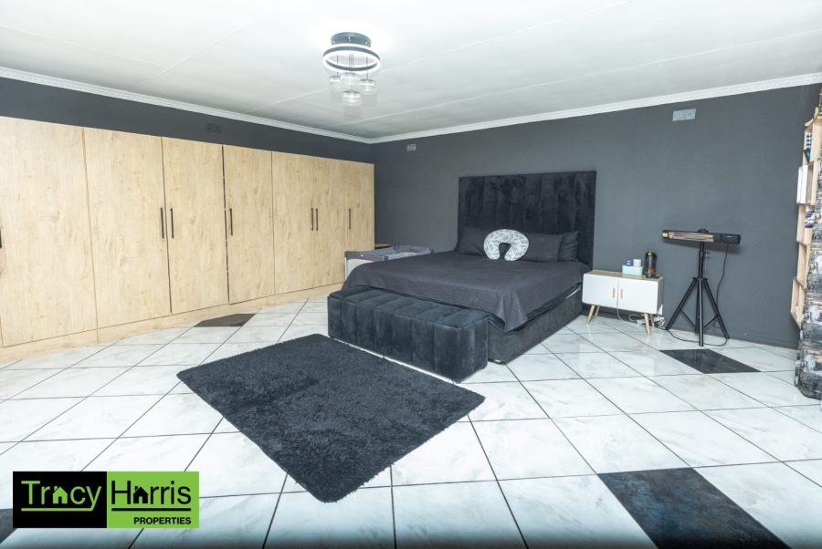  Bedroom Property for Sale in Sunward Park Gauteng
