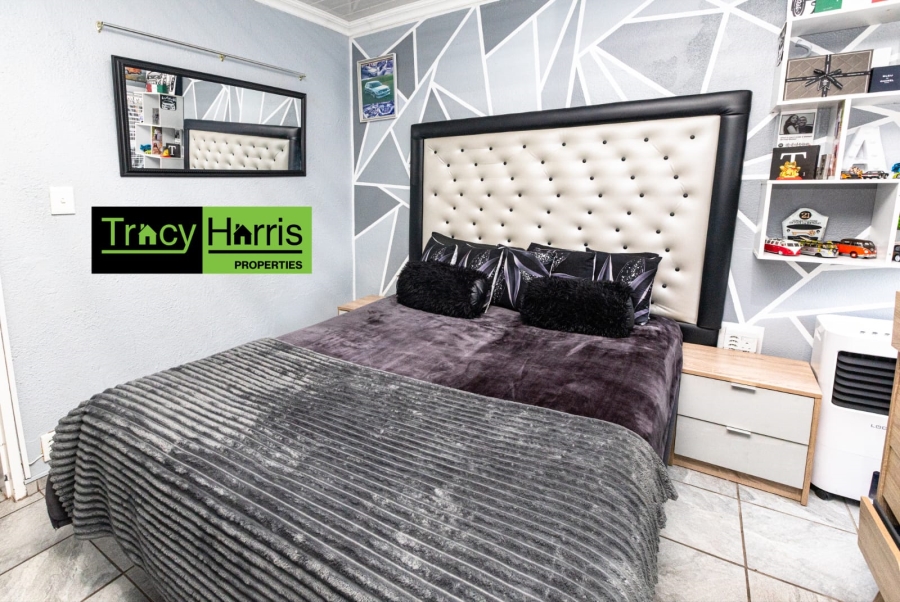  Bedroom Property for Sale in Sunward Park Gauteng
