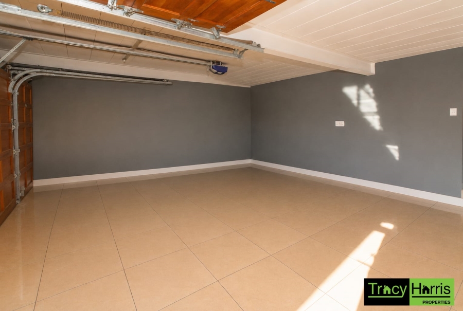  Bedroom Property for Sale in Sunward Park Gauteng