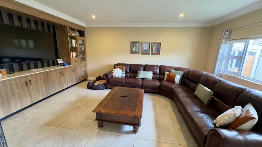 4 Bedroom Property for Sale in Eldoraigne Gauteng