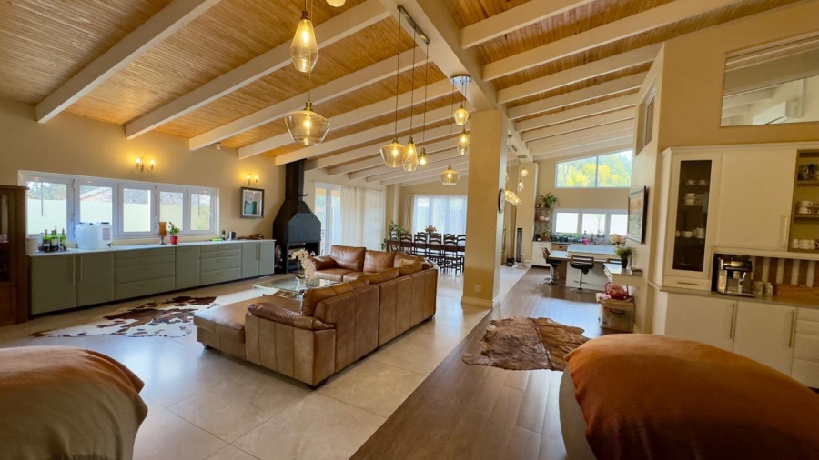 4 Bedroom Property for Sale in Eldoraigne Gauteng