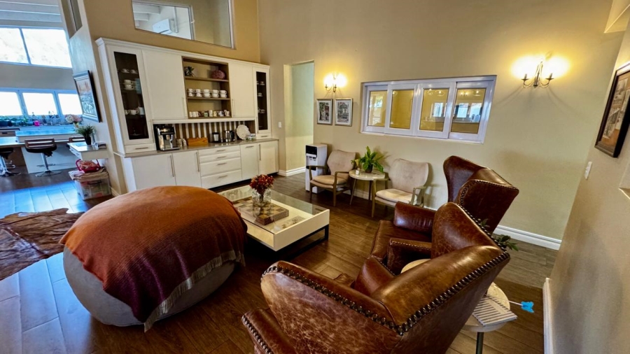 4 Bedroom Property for Sale in Eldoraigne Gauteng