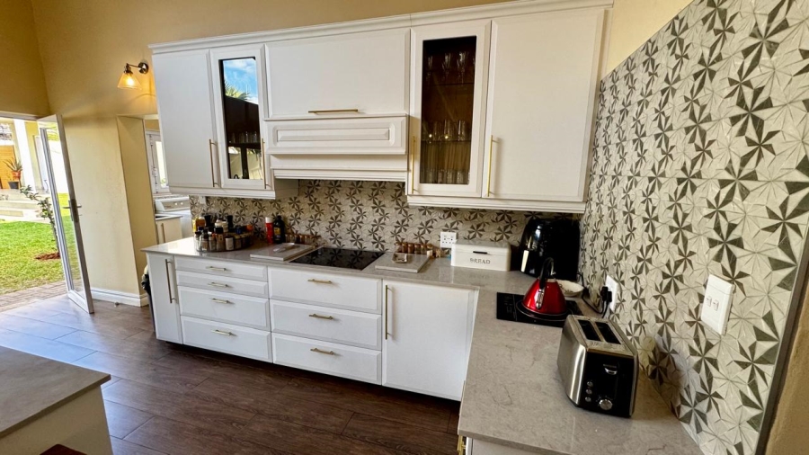 4 Bedroom Property for Sale in Eldoraigne Gauteng