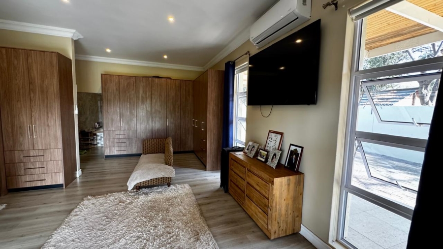 4 Bedroom Property for Sale in Eldoraigne Gauteng