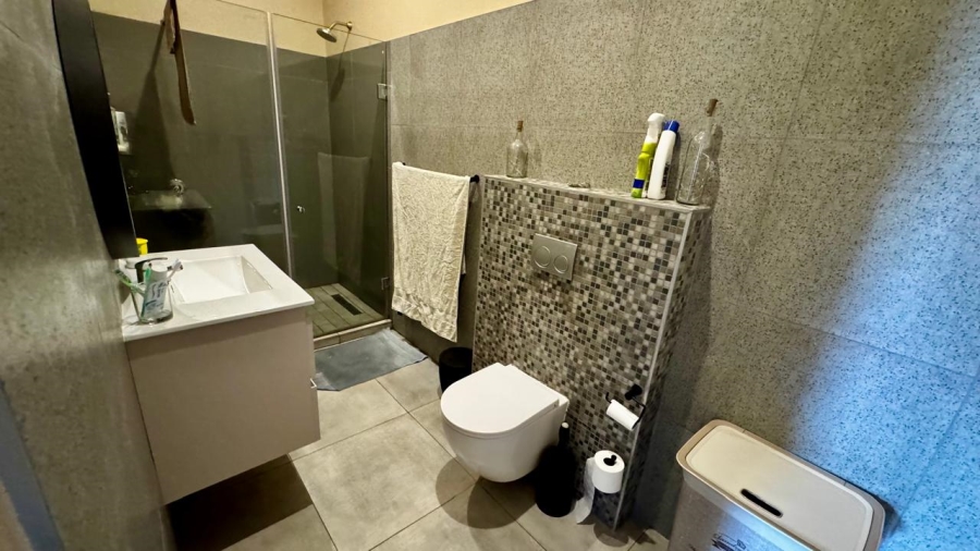 4 Bedroom Property for Sale in Eldoraigne Gauteng