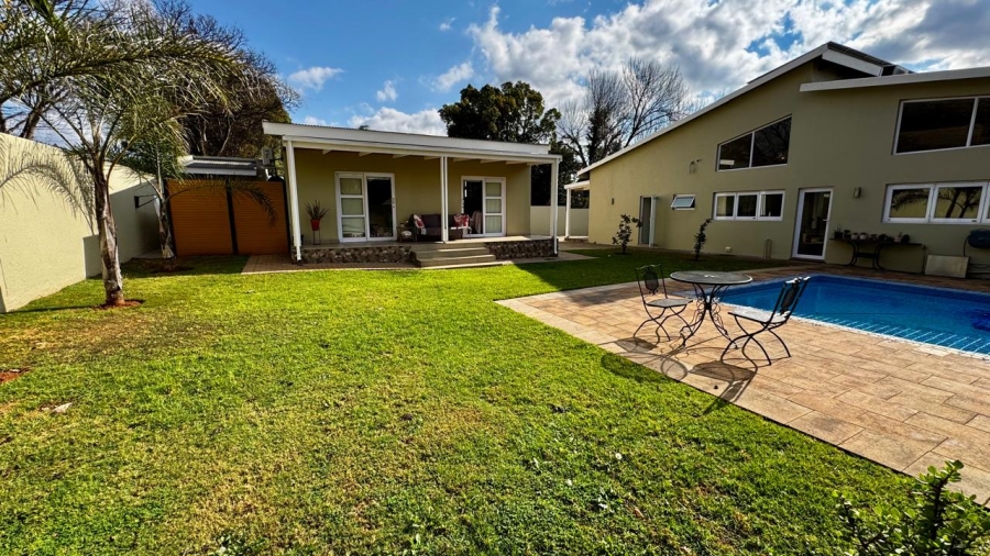 4 Bedroom Property for Sale in Eldoraigne Gauteng