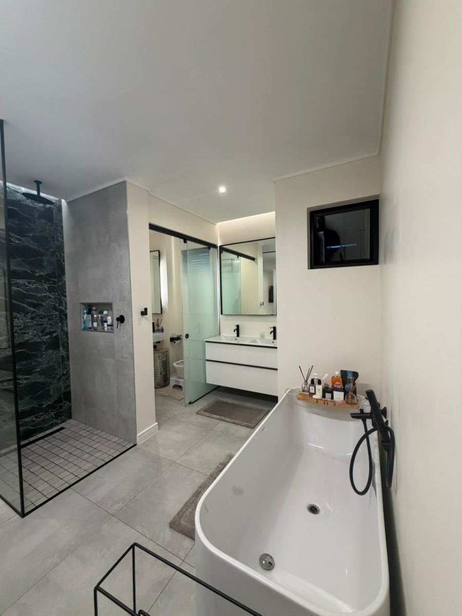 To Let 3 Bedroom Property for Rent in Hyde Park Gauteng