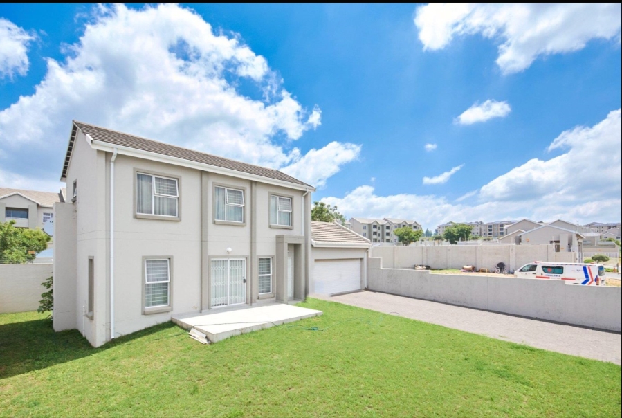 To Let 3 Bedroom Property for Rent in Blue Hills Gauteng