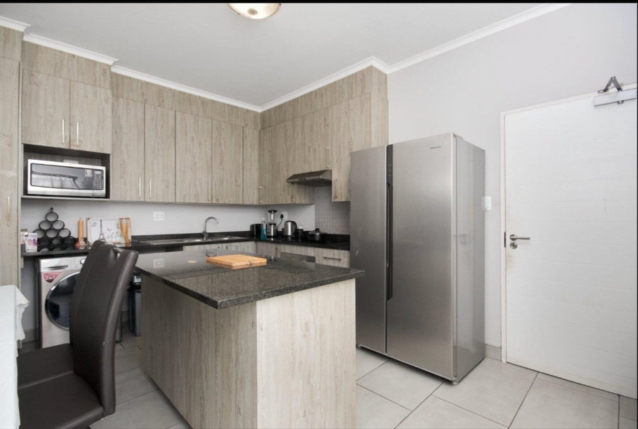 To Let 3 Bedroom Property for Rent in Blue Hills Gauteng