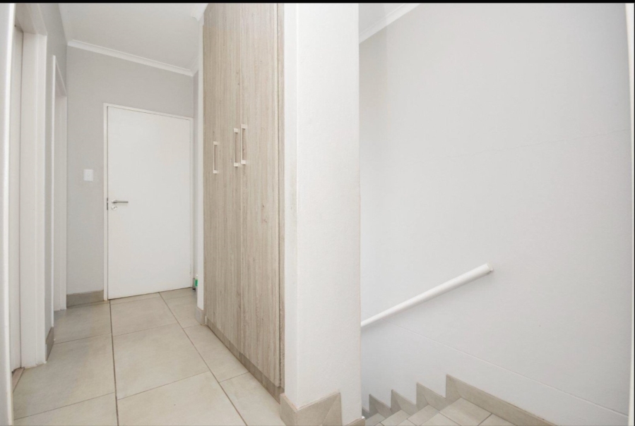To Let 3 Bedroom Property for Rent in Blue Hills Gauteng