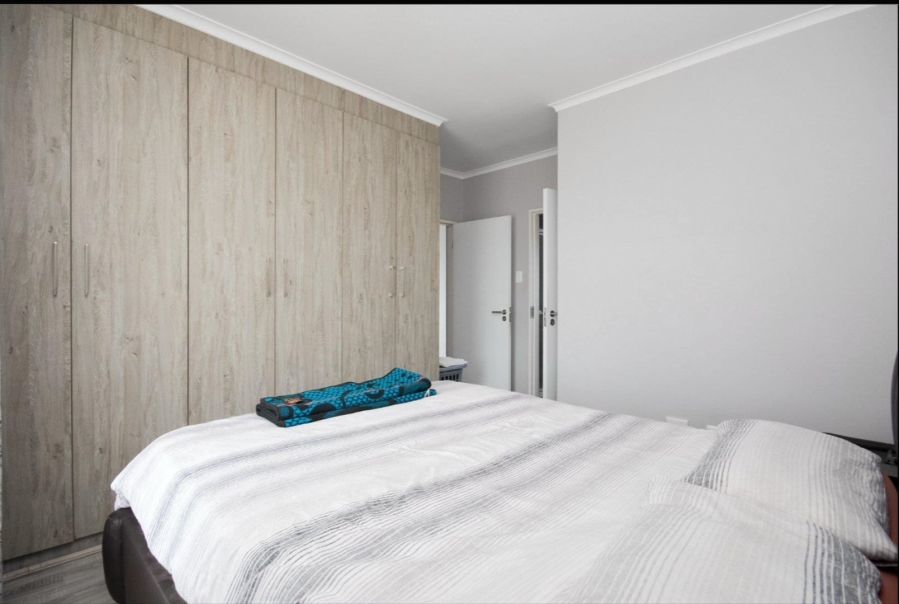 To Let 3 Bedroom Property for Rent in Blue Hills Gauteng