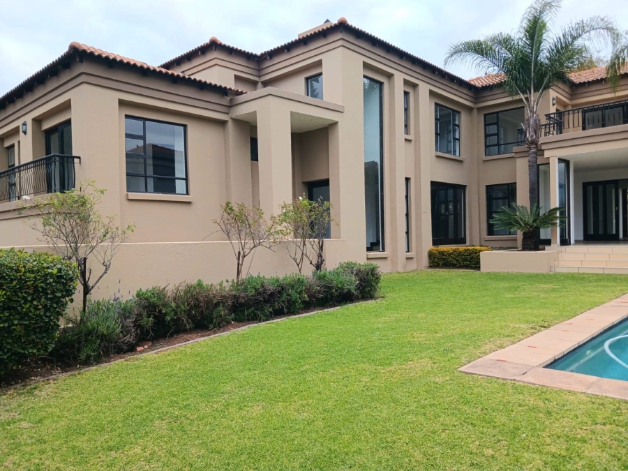 5 Bedroom Property for Sale in Blue Valley Golf Estate Gauteng