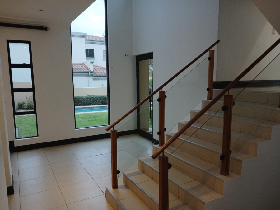 5 Bedroom Property for Sale in Blue Valley Golf Estate Gauteng