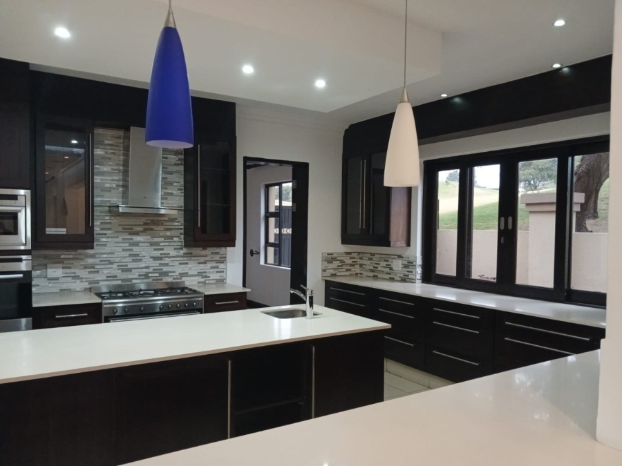 5 Bedroom Property for Sale in Blue Valley Golf Estate Gauteng