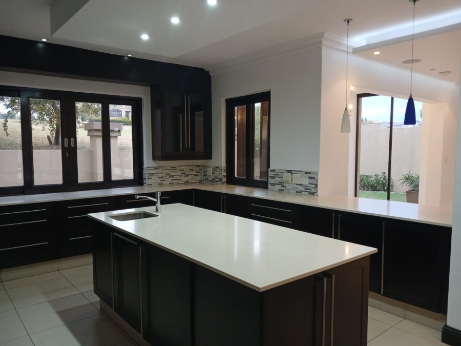 5 Bedroom Property for Sale in Blue Valley Golf Estate Gauteng