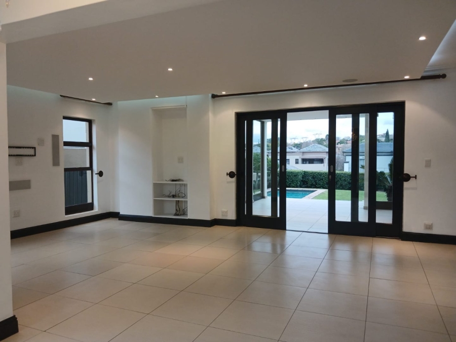 5 Bedroom Property for Sale in Blue Valley Golf Estate Gauteng