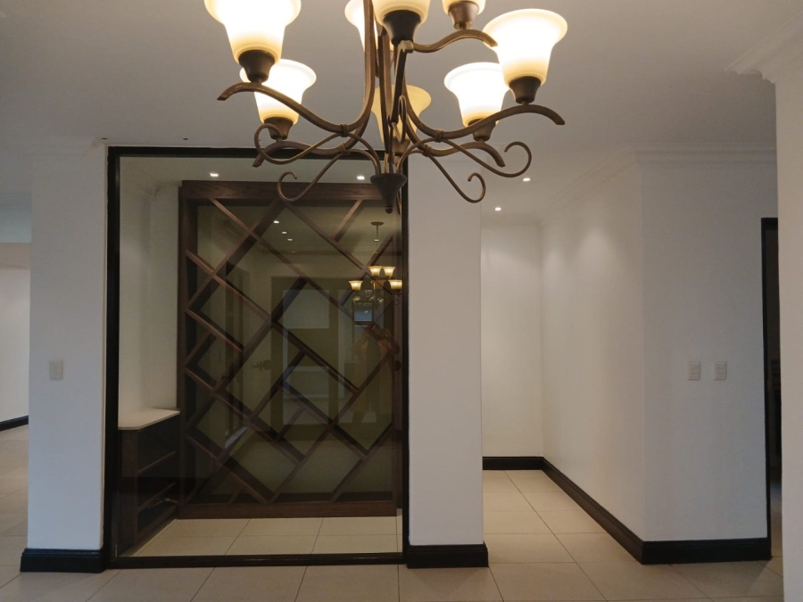 5 Bedroom Property for Sale in Blue Valley Golf Estate Gauteng