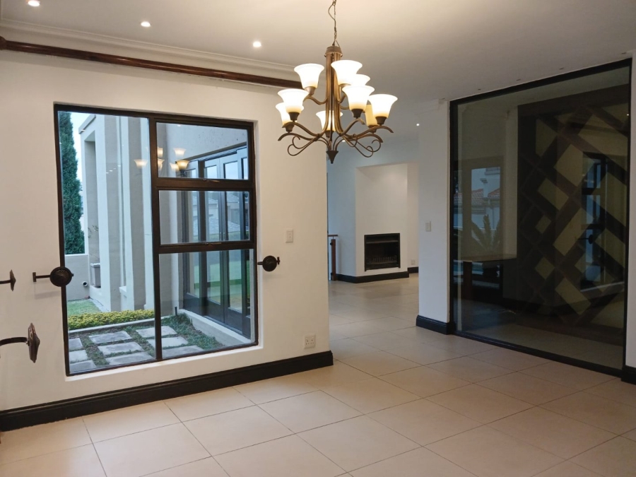 5 Bedroom Property for Sale in Blue Valley Golf Estate Gauteng