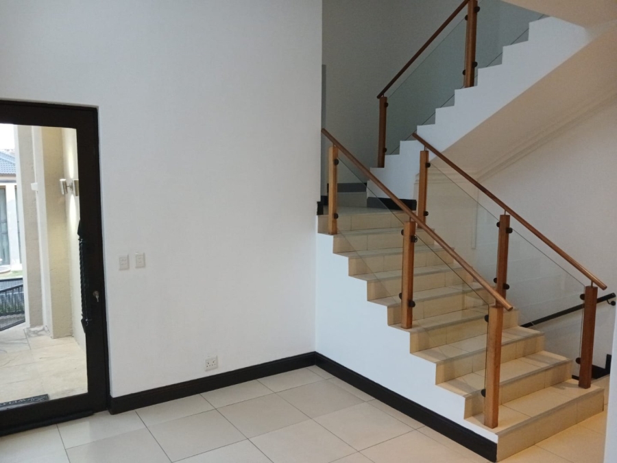 5 Bedroom Property for Sale in Blue Valley Golf Estate Gauteng