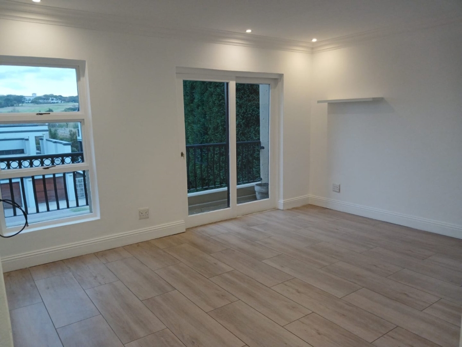 5 Bedroom Property for Sale in Blue Valley Golf Estate Gauteng