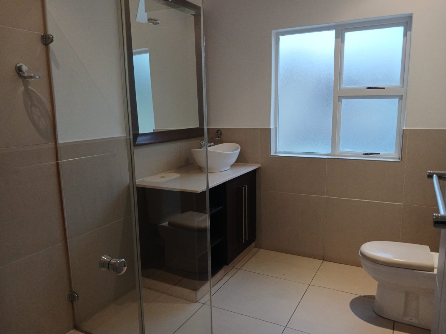 5 Bedroom Property for Sale in Blue Valley Golf Estate Gauteng