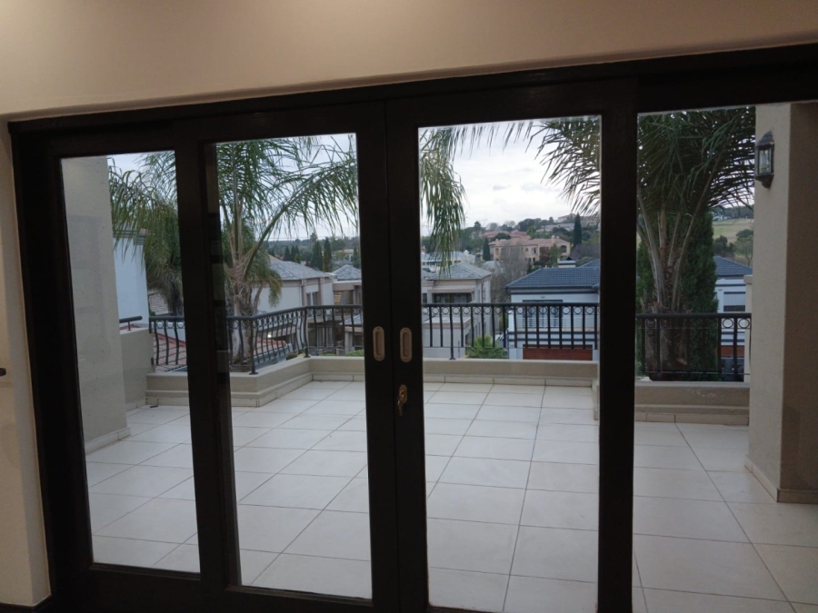 5 Bedroom Property for Sale in Blue Valley Golf Estate Gauteng