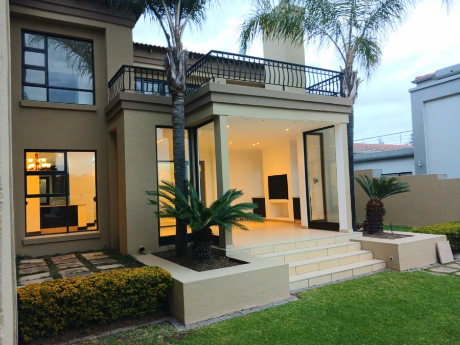 5 Bedroom Property for Sale in Blue Valley Golf Estate Gauteng