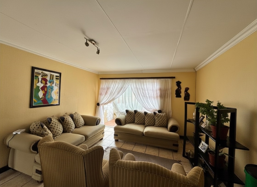 3 Bedroom Property for Sale in Vorna Valley Gauteng