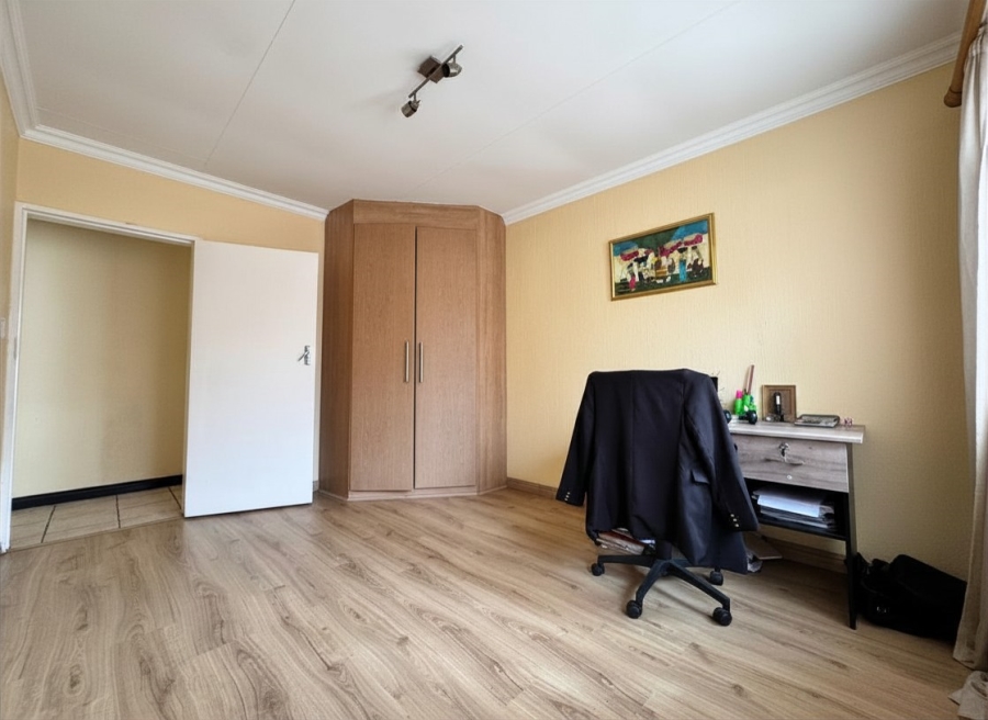 3 Bedroom Property for Sale in Vorna Valley Gauteng