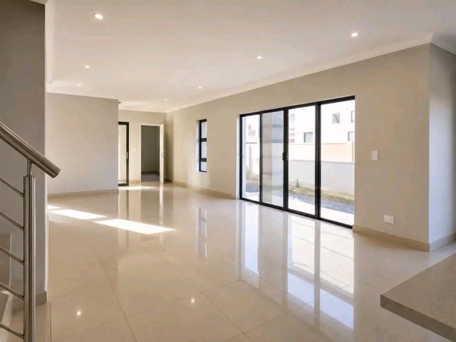 4 Bedroom Property for Sale in Zambezi Manor Lifestyle Estate Gauteng