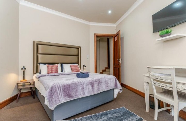 4 Bedroom Property for Sale in Bedfordview Gauteng