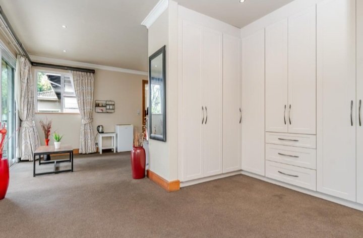 4 Bedroom Property for Sale in Bedfordview Gauteng