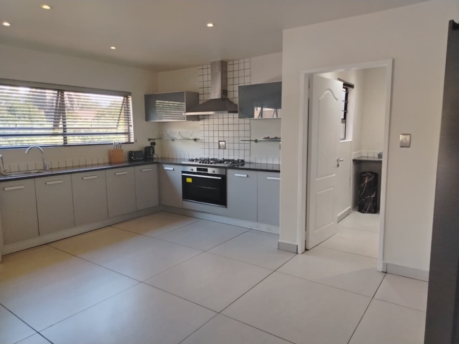 To Let 4 Bedroom Property for Rent in Sandton Central Gauteng