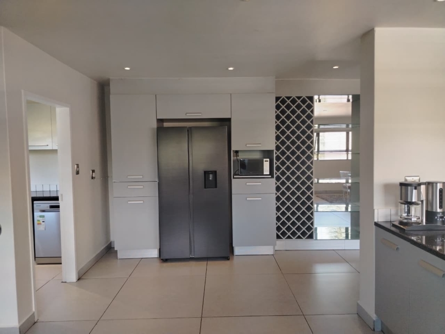 To Let 4 Bedroom Property for Rent in Sandton Central Gauteng