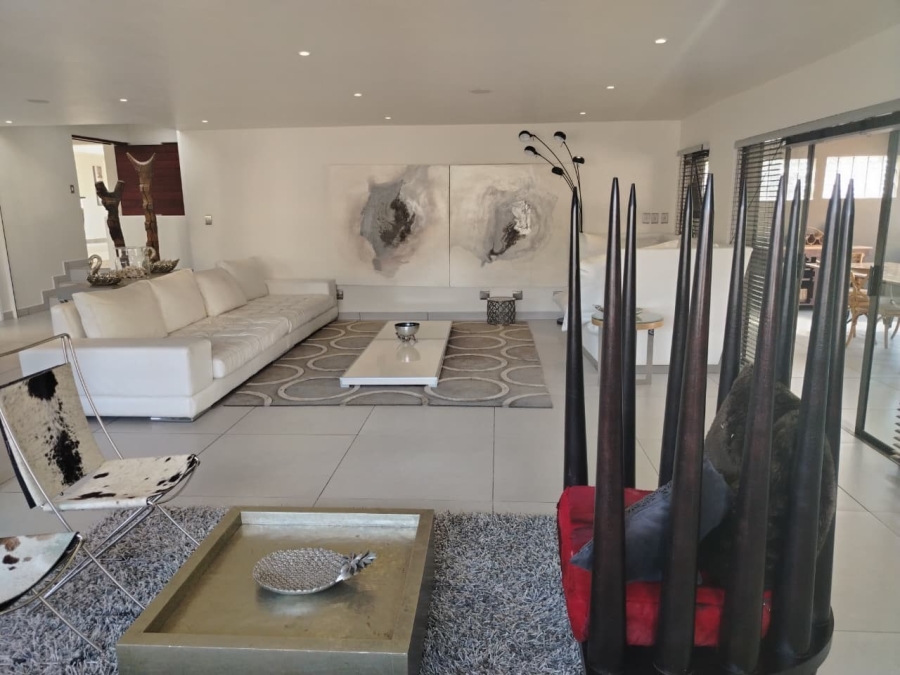 To Let 4 Bedroom Property for Rent in Sandton Central Gauteng