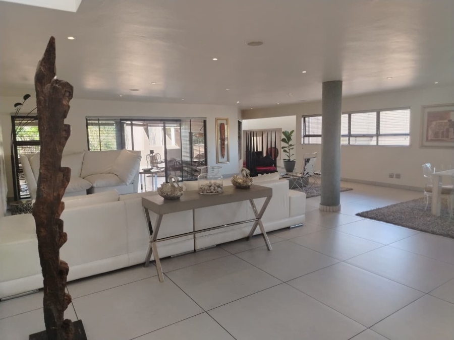 To Let 4 Bedroom Property for Rent in Sandton Central Gauteng